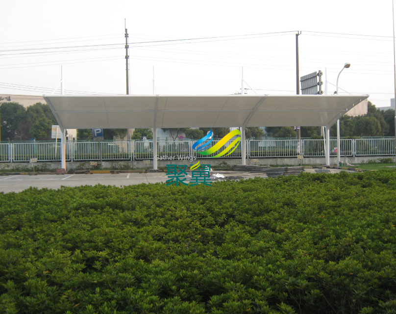 上海松江工業園膜結構車棚案例展示圖